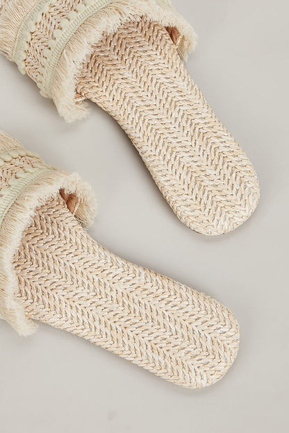 Zapatillas con Flecos